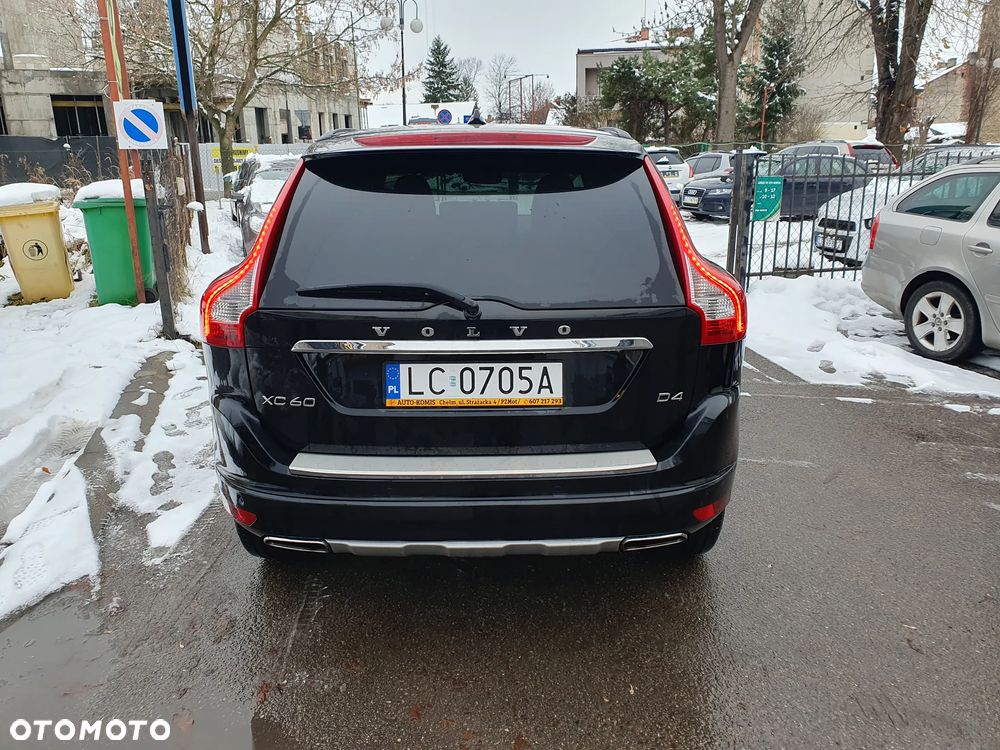 Volvo XC 60 D4 Momentum Pro - 4