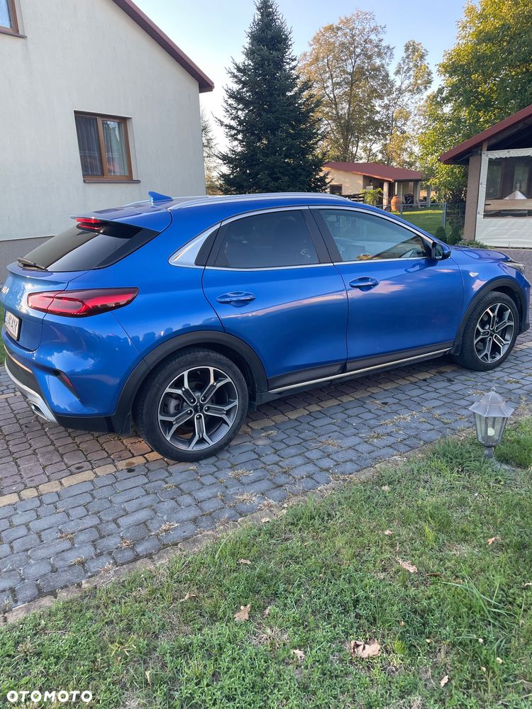 Kia XCeed 1.5 T-GDI M - 3