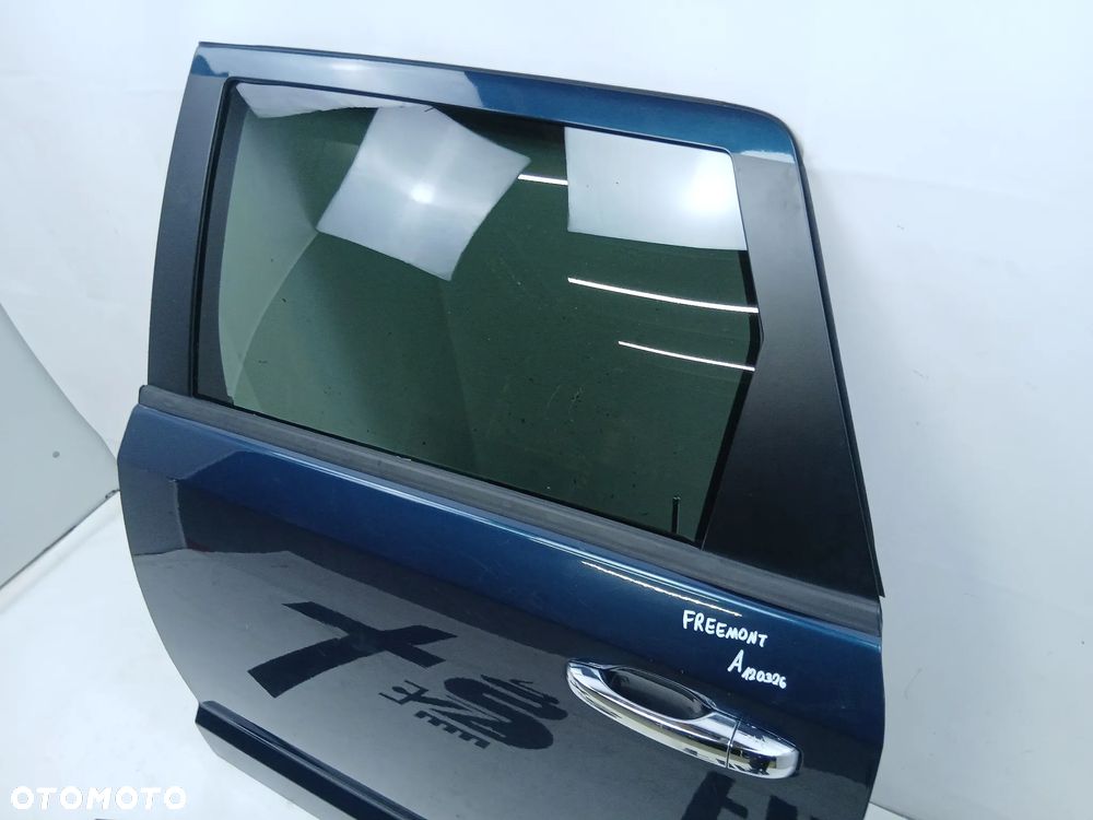 Drzwi tył tylne lewe Fiat Freemont - 3