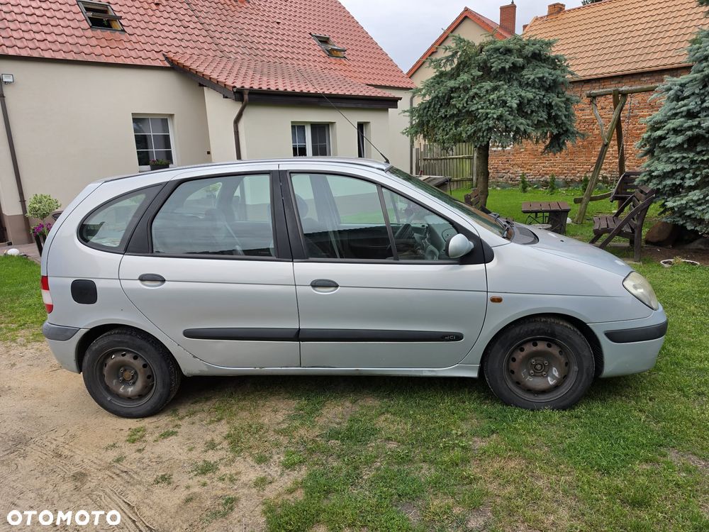 Renault Scenic - 8