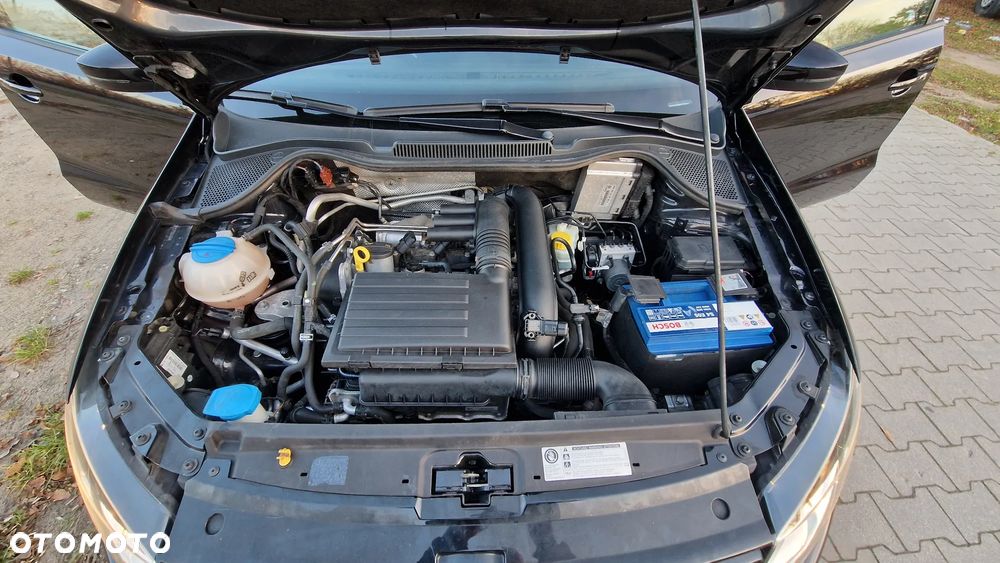 Volkswagen Polo 1.2 TSI Blue Motion Technology Lounge - 23