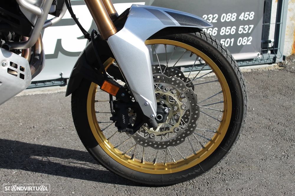 Honda Africa Twin Aventure - 8