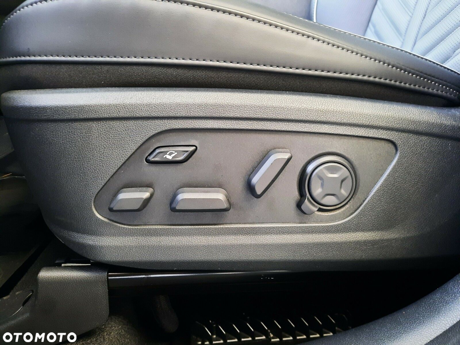 Kia Sorento - 16