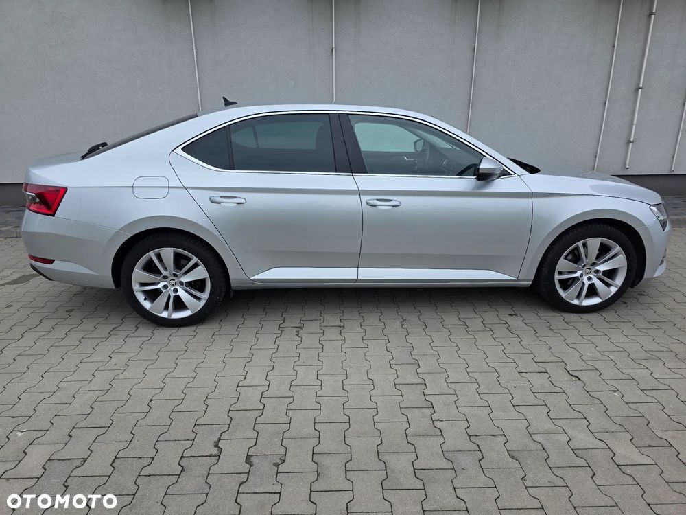 Skoda Superb 2.0 TSI L&K DSG - 5
