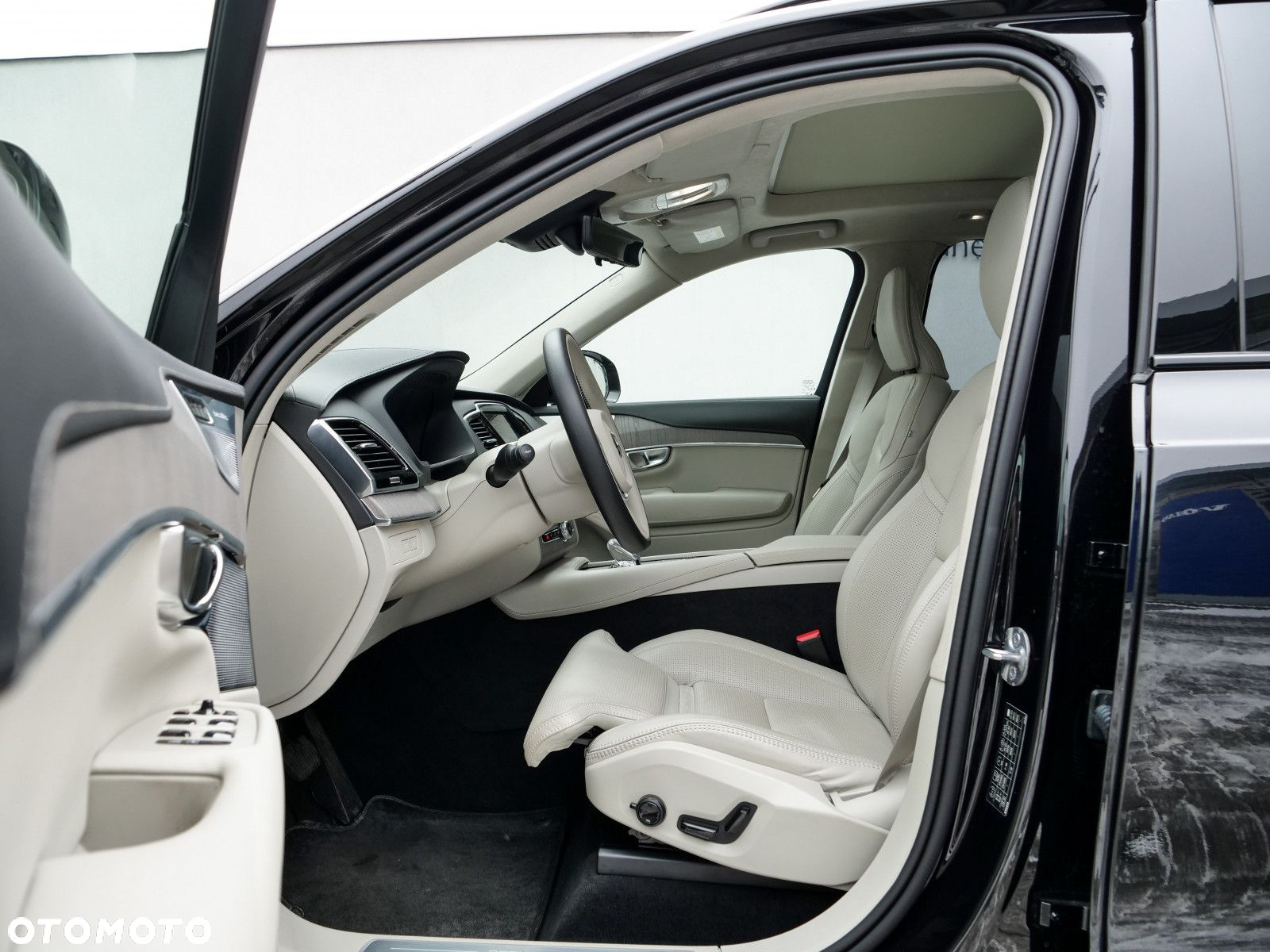 Volvo XC 90 - 14