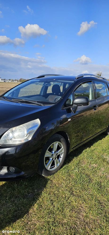 Toyota Verso 2.0 D-4D - 4