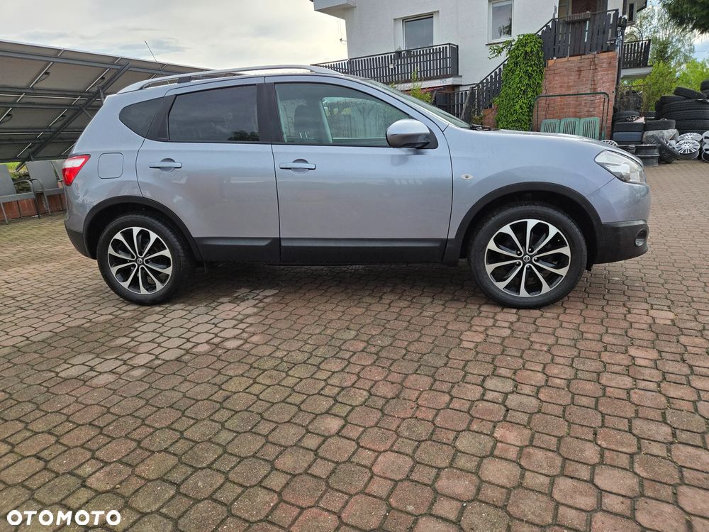 Nissan Qashqai 2.0 dCi 4 x 4 DPF acenta - 4