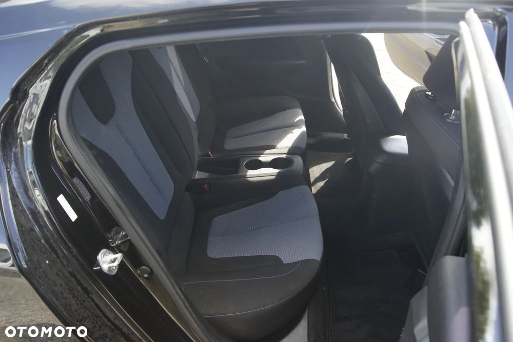 Hyundai Veloster - 18