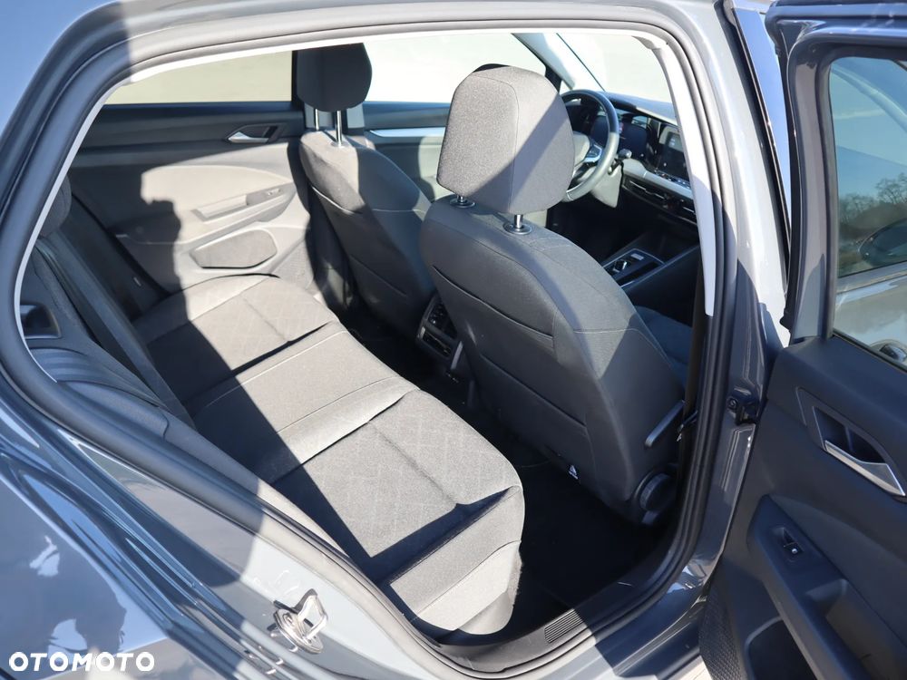 Volkswagen Golf - 27