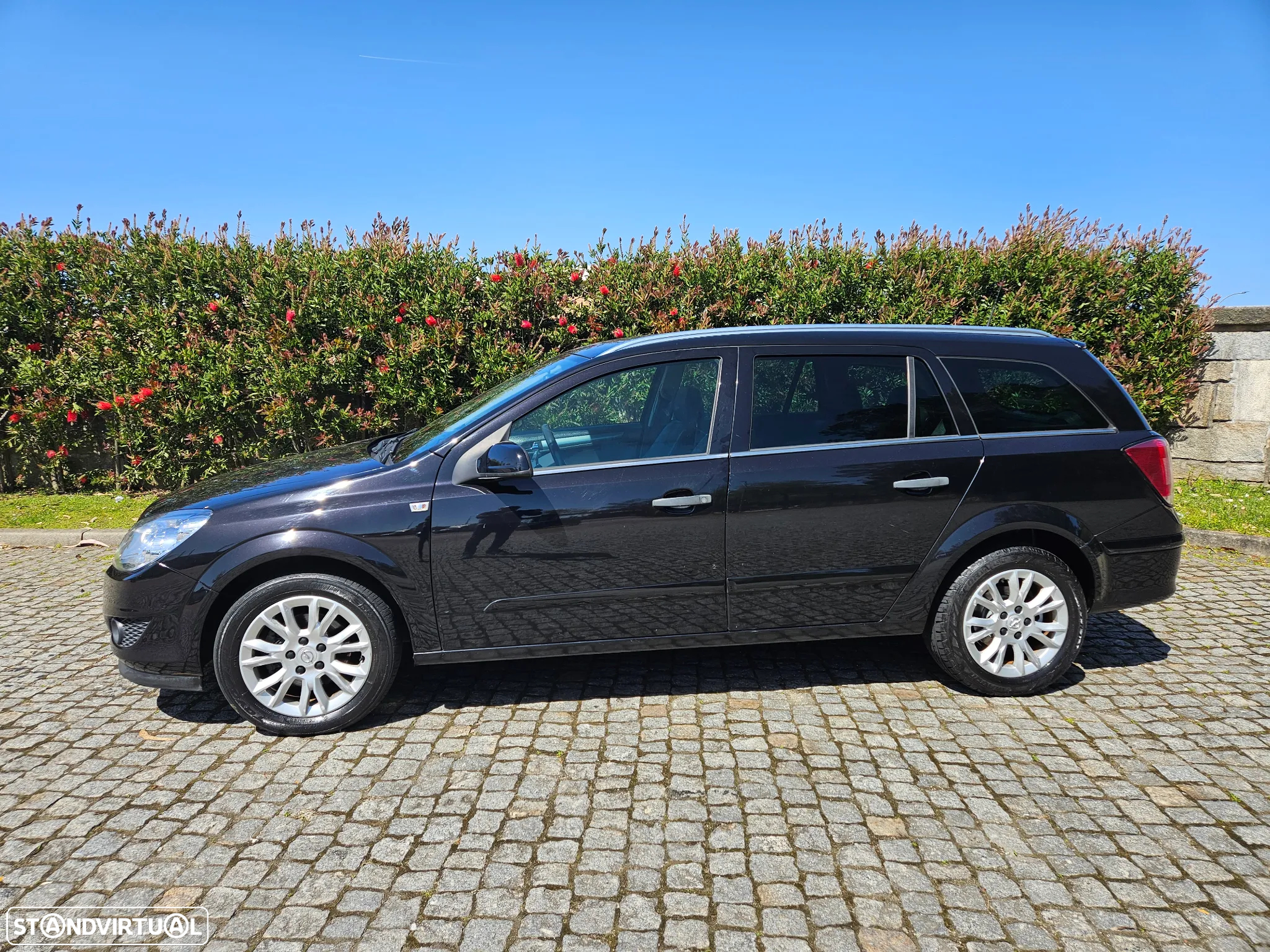Opel Astra Caravan 1.7 CDTi Cosmo ecoFLEX - 2