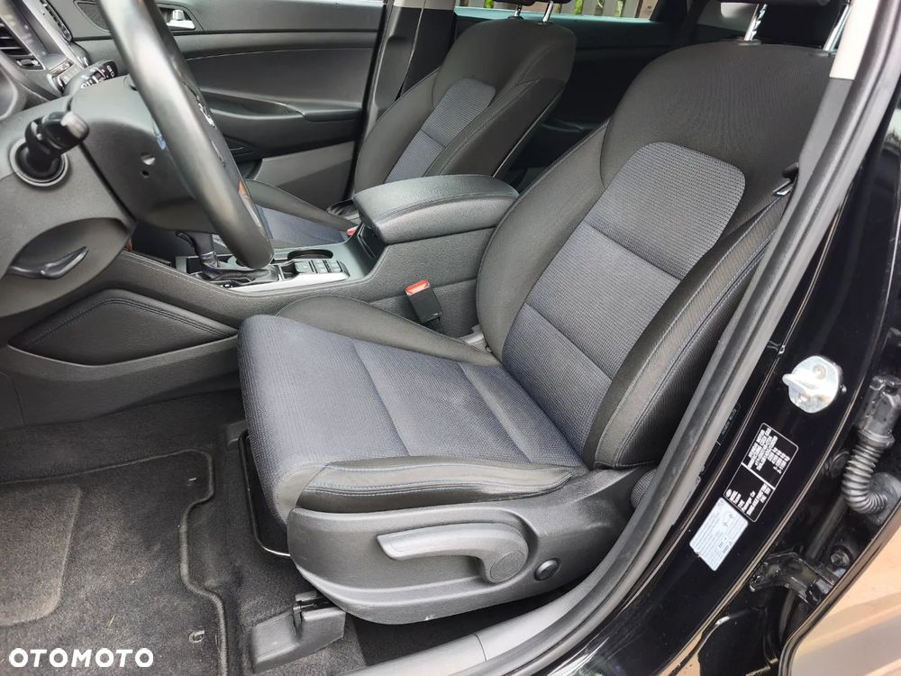 Hyundai Tucson 2.0 CRDI 4WD Automatik Style - 29