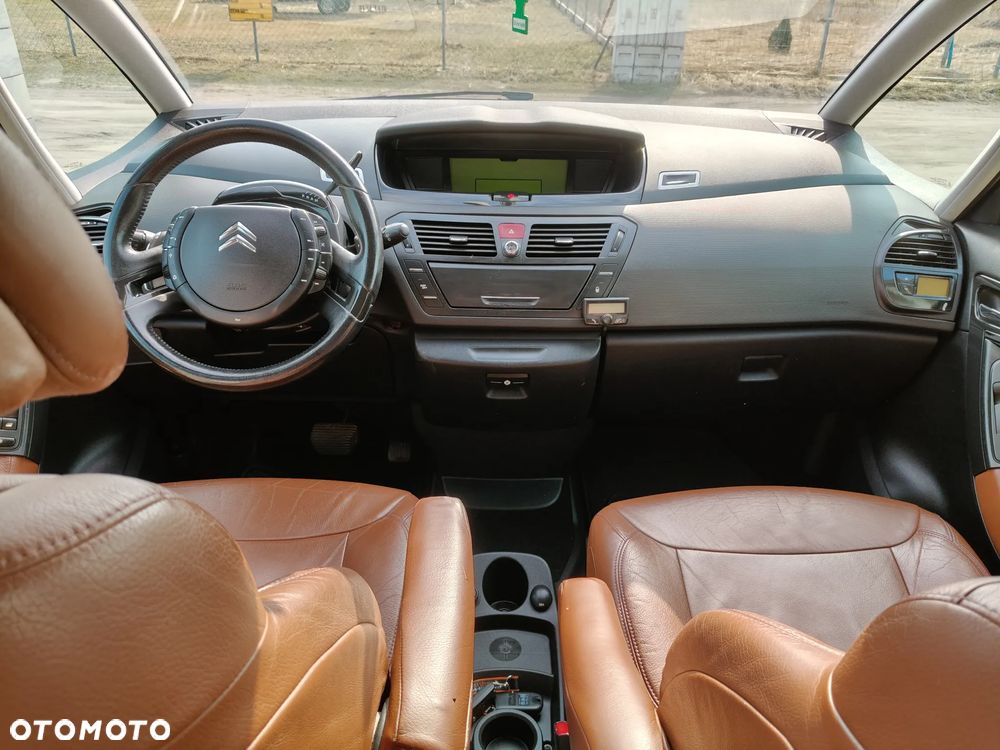 Citroën C4 Grand Picasso 2.0i Exclusive MCP - 9