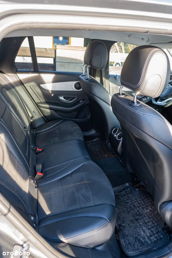 Mercedes-Benz GLC - 13