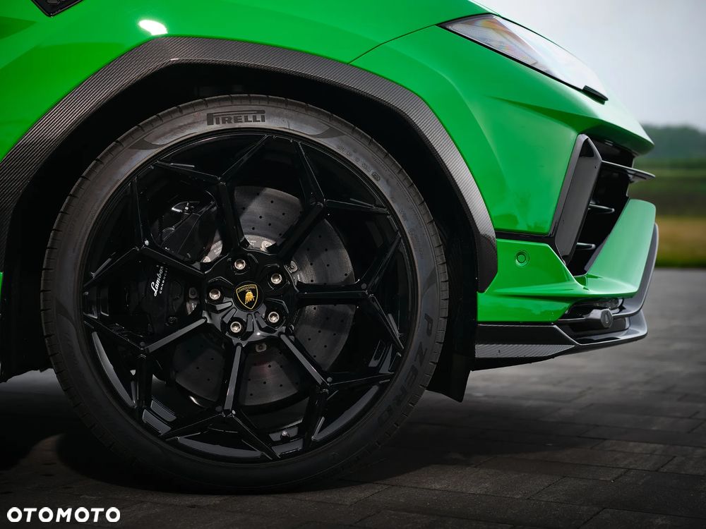 Lamborghini Urus - 5