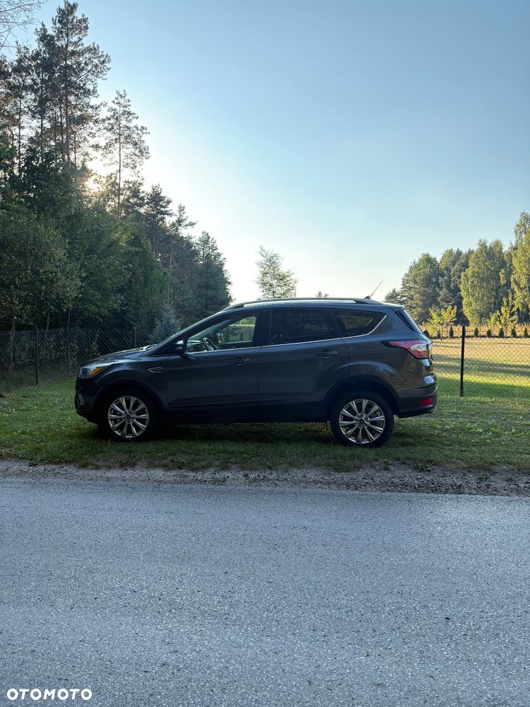 Ford Escape 2.0 EcoBoost AWD Titanium - 10