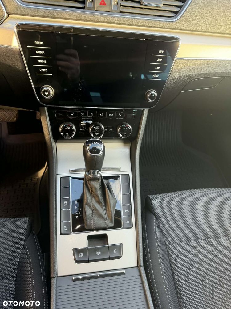 Skoda Superb 2.0 TSI Style DSG - 3