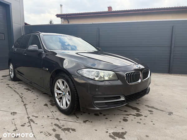BMW Seria 5 520d xDrive Touring