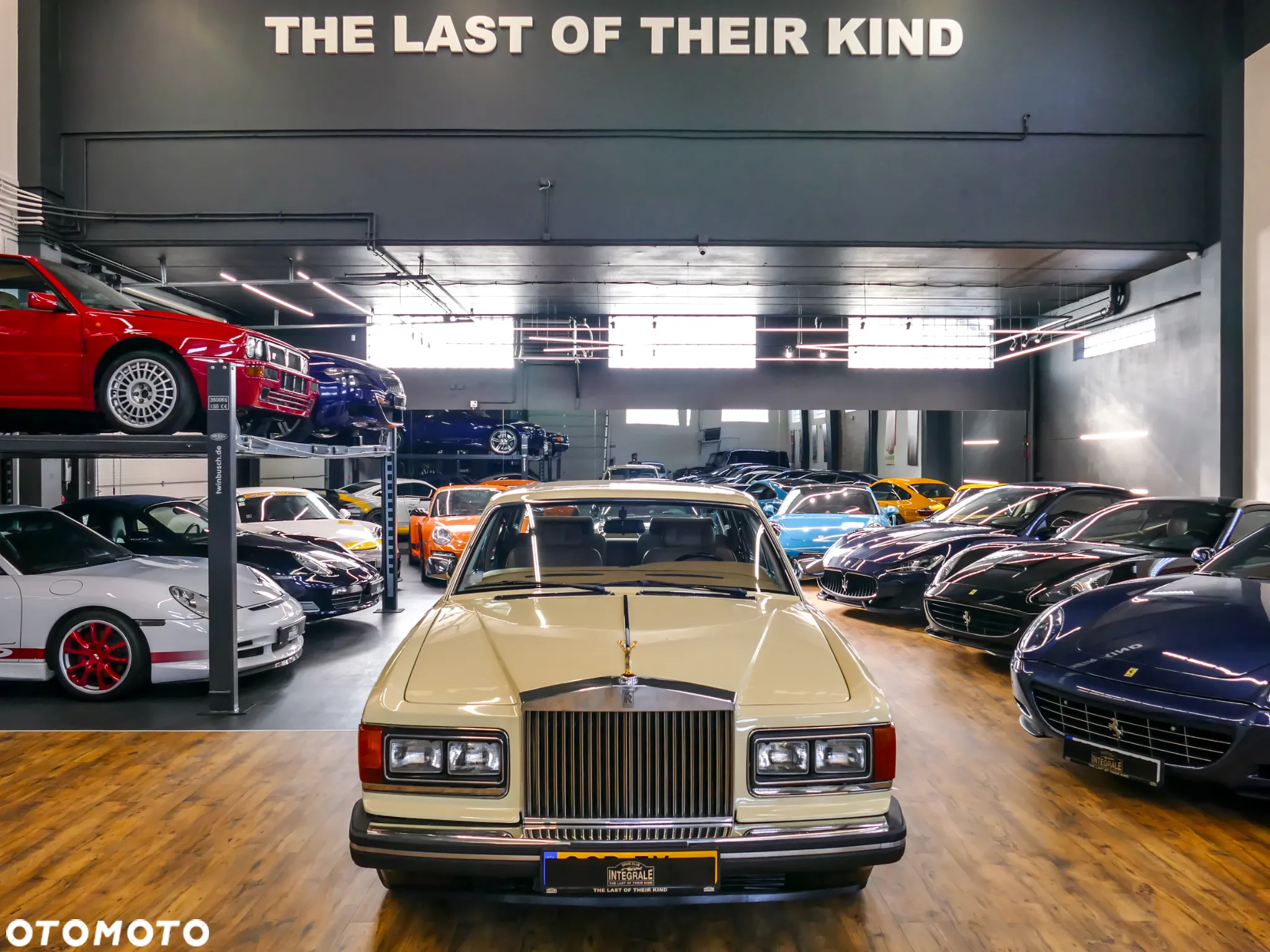Rolls-Royce Silver Spur - 2