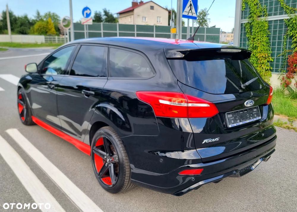 Ford Focus 2.0 TDCi DPF Start-Stopp-System Titanium - 9