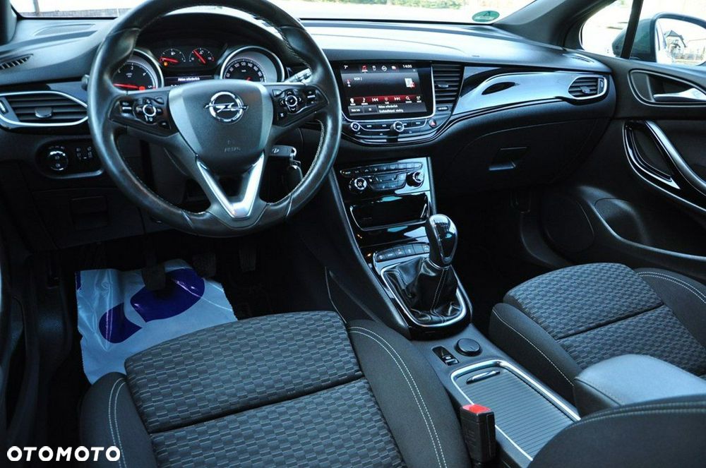 Opel Astra - 36