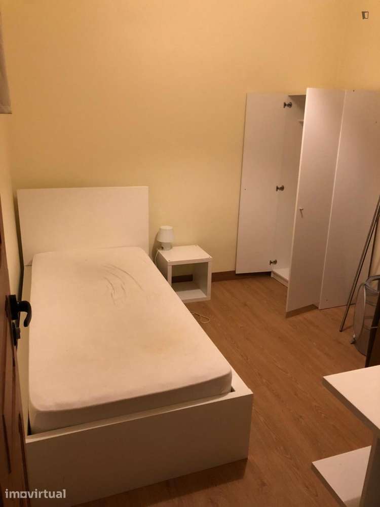 Quarto - localizado em Parque das Nações Lisbon - Grande imagem: 2/9