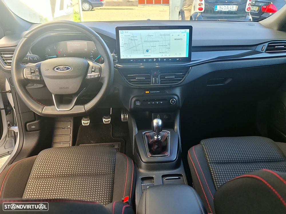 Ford Focus 1.5 TDCi ECOBlue ST-Line - 9