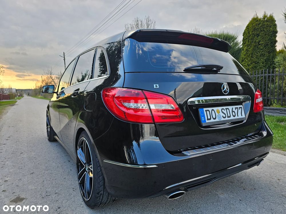 Mercedes-Benz Klasa B 200 CDI (BlueEFFICIENCY) - 38
