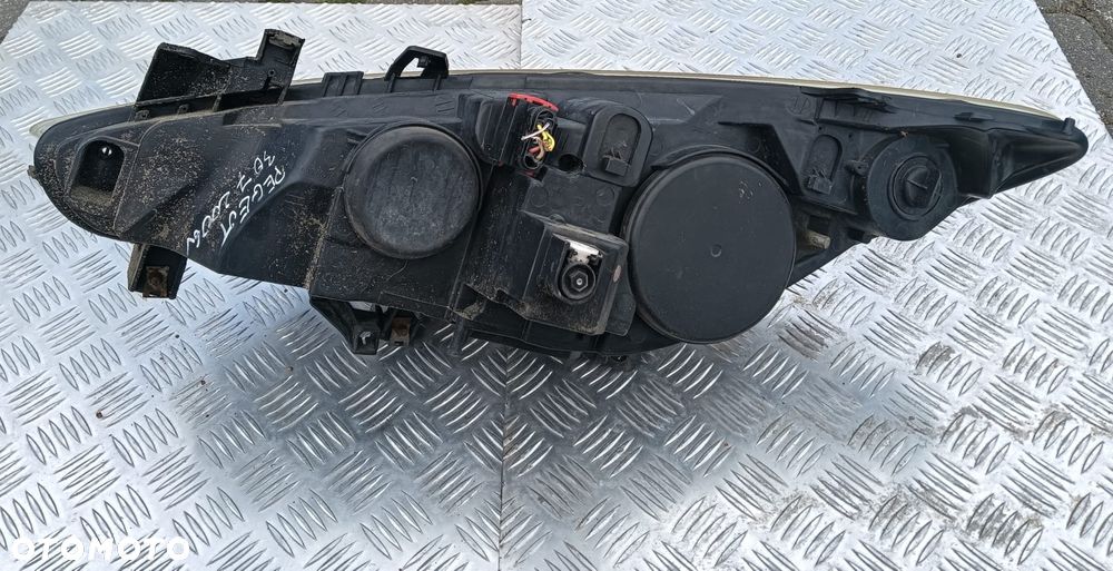 Lampa prawy przód Peugeot 307 Lift - 2