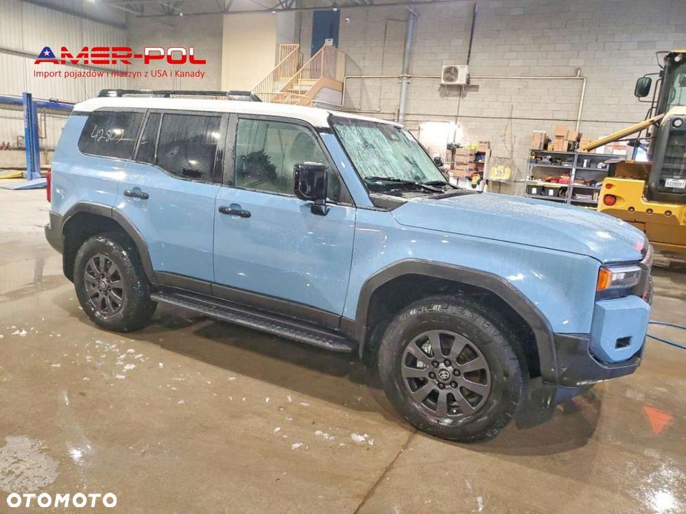 Toyota Land Cruiser - 2