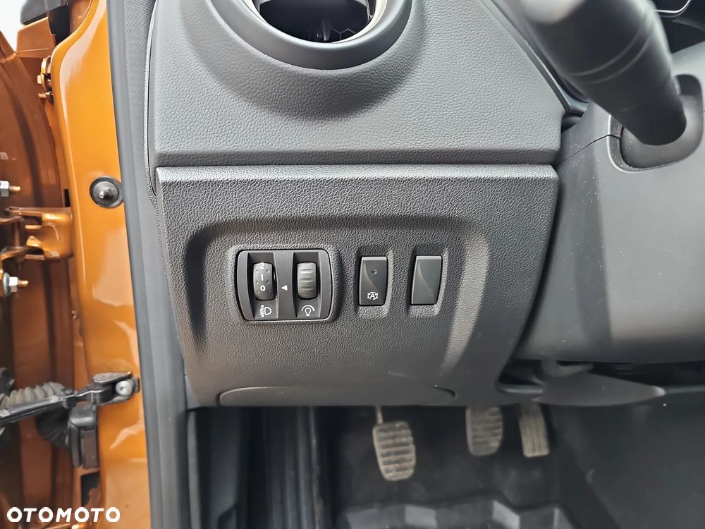 Renault Captur 1.2 Energy TCe Limited - 25