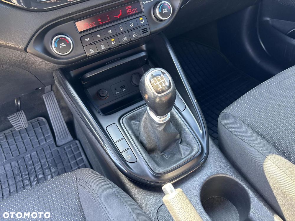 Kia Carens 1.7 CRDi XL - 15