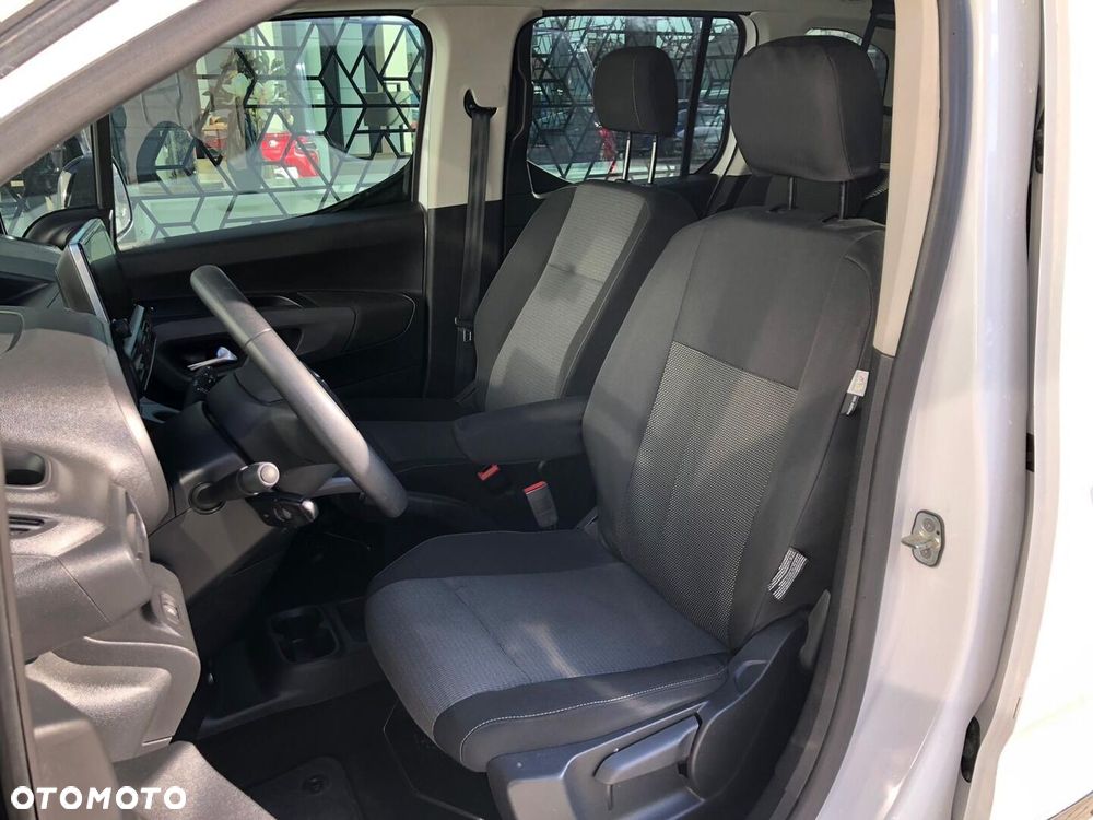 Toyota Proace City Verso 1.5 D-4D Business - 6