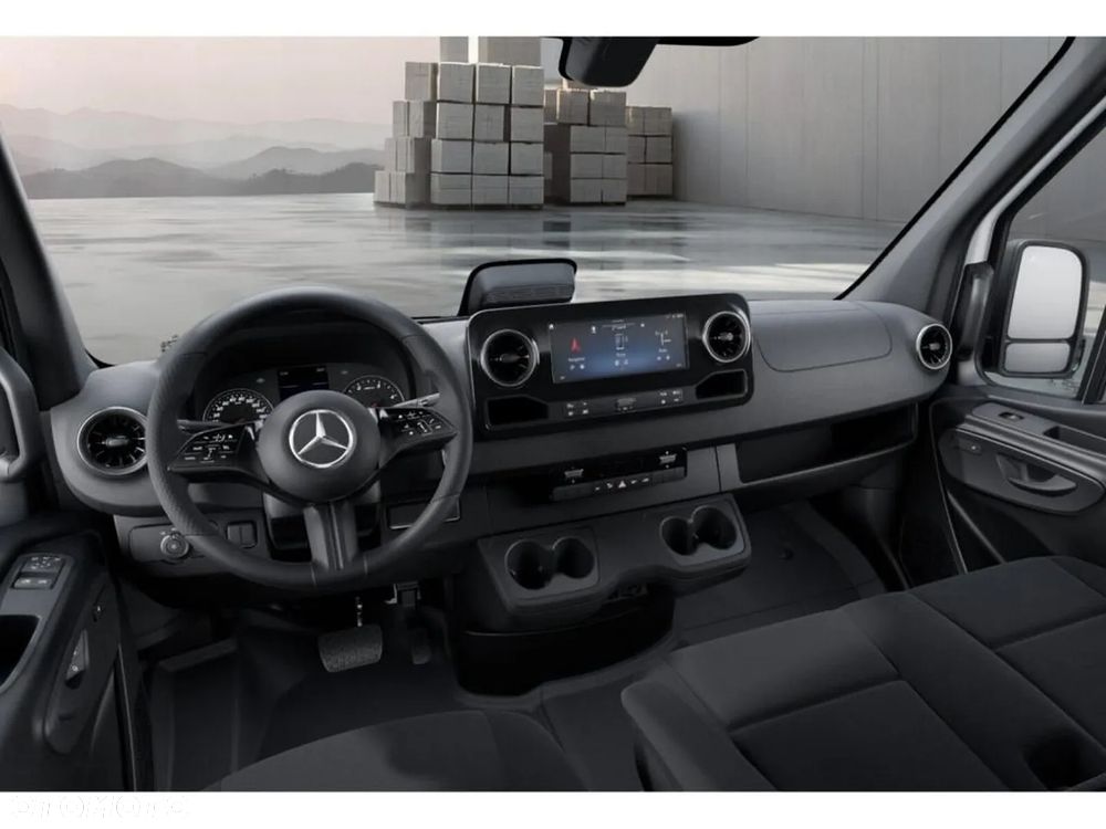 Mercedes-Benz Sprinter - 20