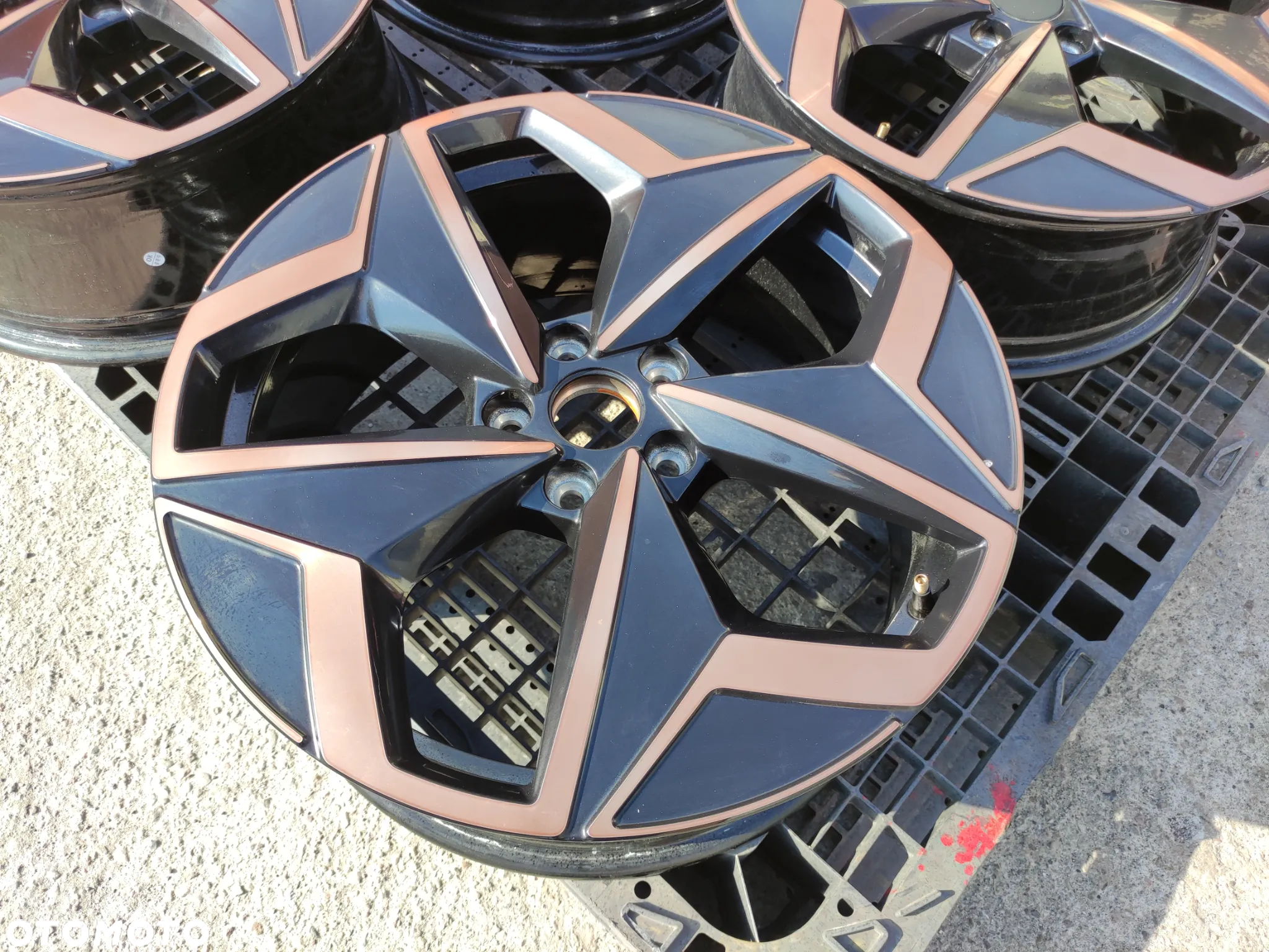 5x112 Alufelgi Felgi Aluminiowe 19 VW 10A ID.3 GOLF V 5 VI 6 VII 7 VIII 8 Skoda Octavia III IV 3 4  SEAT LEON II III IV 2 3 4 Cupra  Audi A3 8P 8V  Legnica ALU-RAD - 14