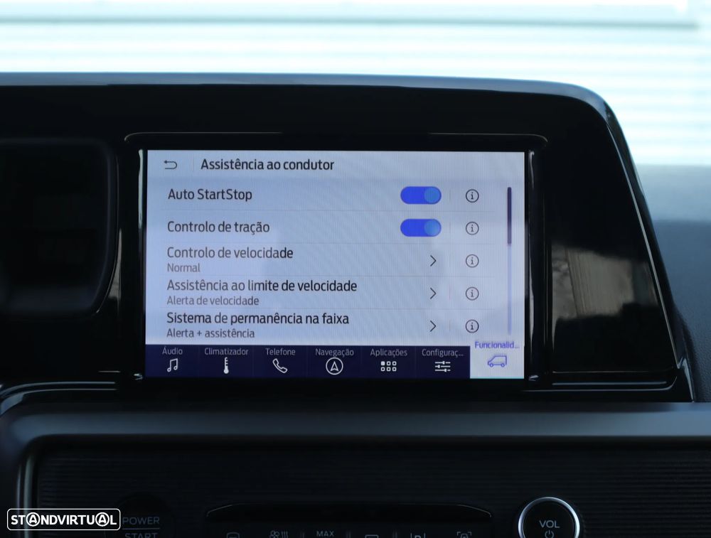 Ford Tourneo Courier 1.0 EcoBoost Titanium - 47