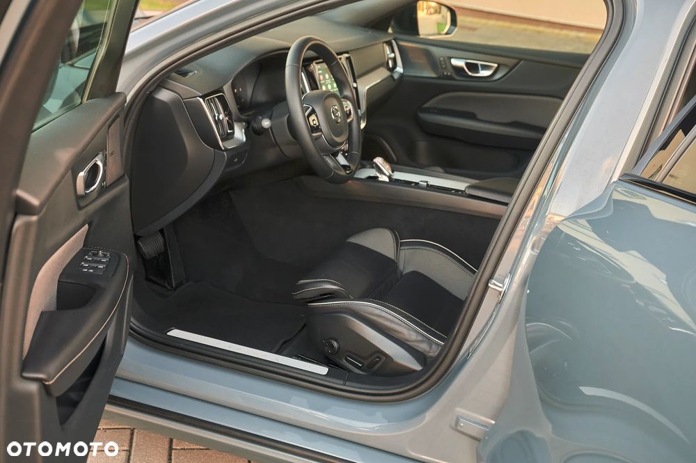 Volvo V60 B4 B Geartronic RDesign - 16