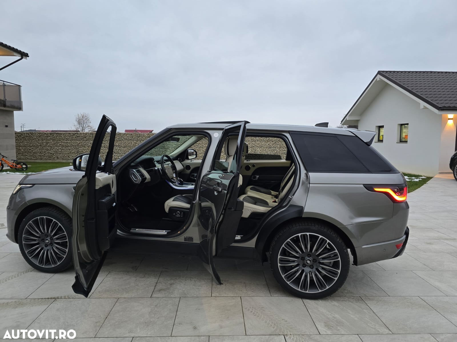 Land Rover Range Rover Sport - 10