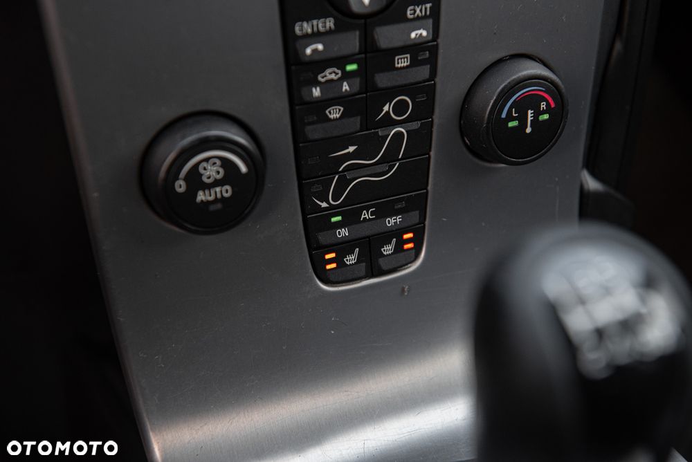 Volvo V50 T5 AWD Momentum - 24