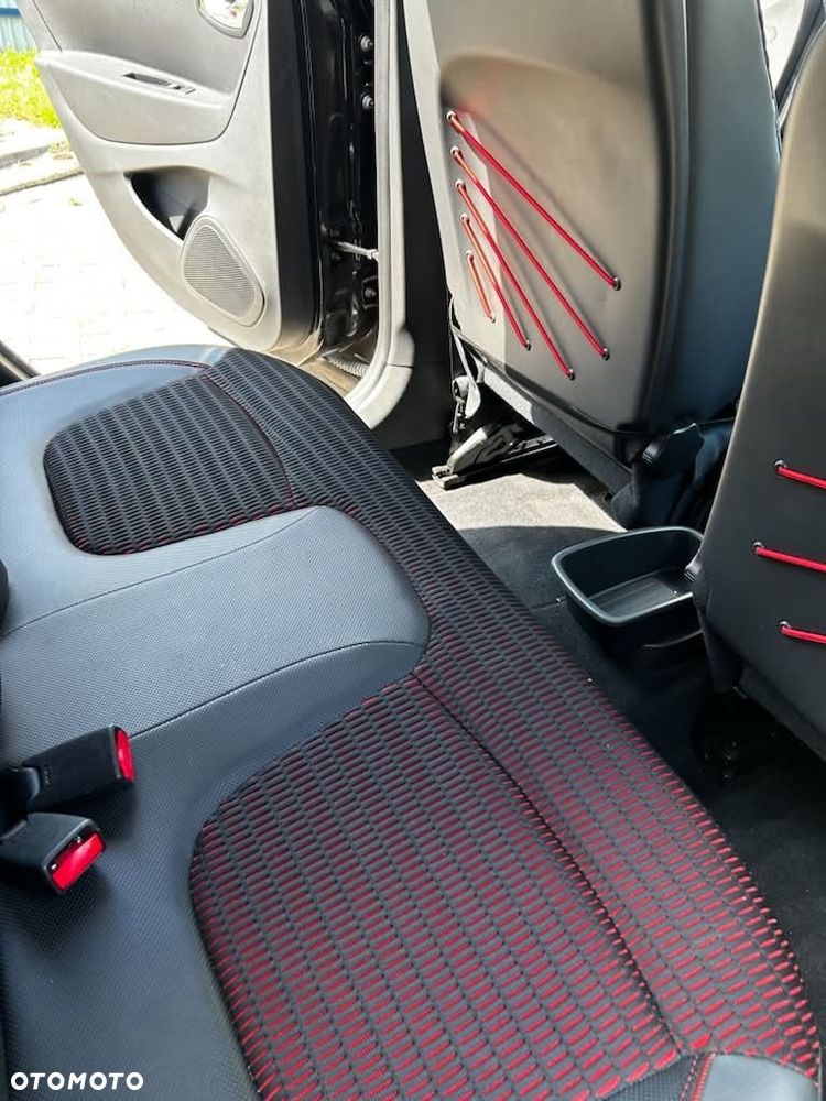 Renault Captur 1.2 TCe Helly Hansen EDC - 13