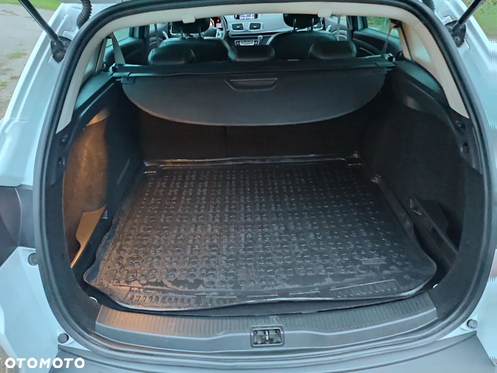 Renault Megane ver-1-6-dci-bose - 19