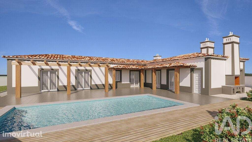 Casa T3 em Caldas da Rainha - Santo Onofre e Serra do Bouro de 212,00 - Grande imagem: 3/27