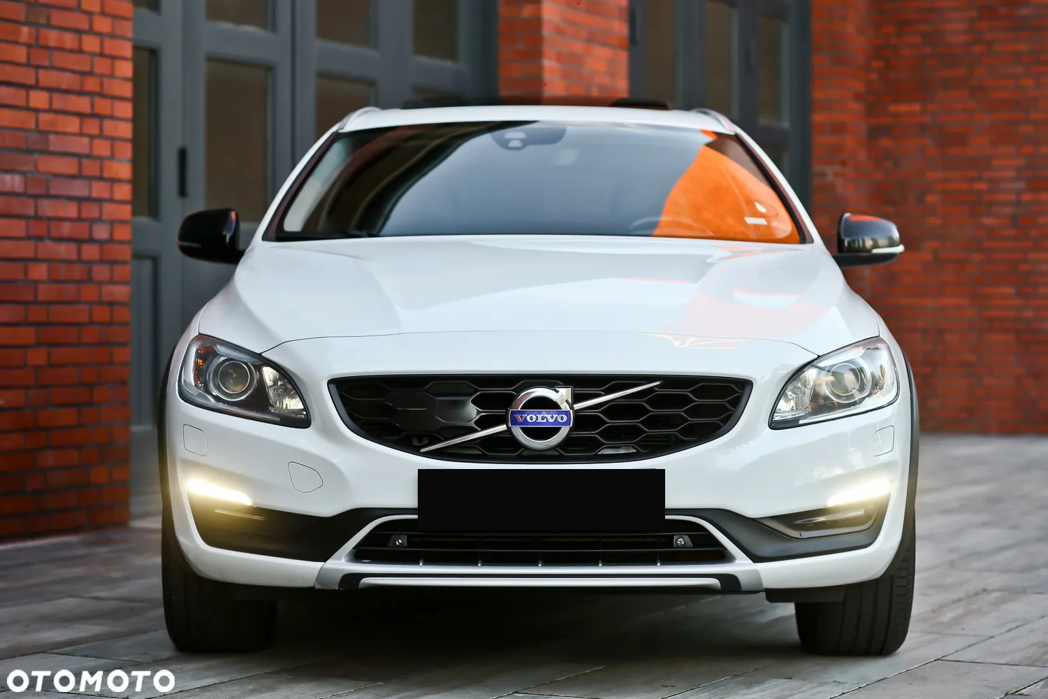 Volvo V60 Cross Country D4 Summum - 6