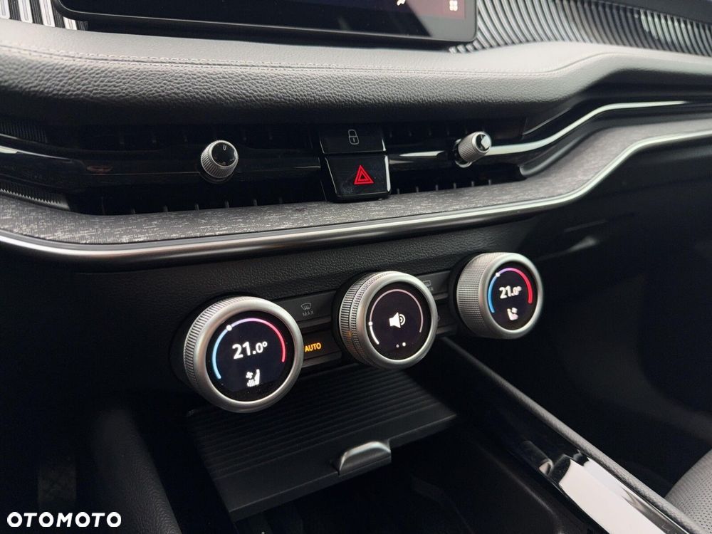 Skoda Superb 2.0 TDI SCR 4x4 Selection DSG - 21