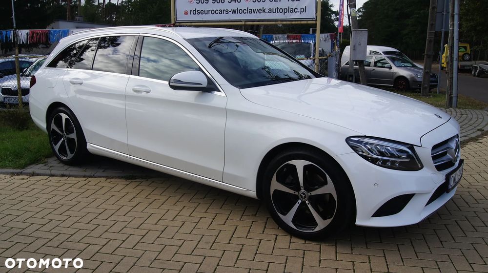 Mercedes-Benz Klasa C 220 d T 9G-TRONIC AMG Line - 4