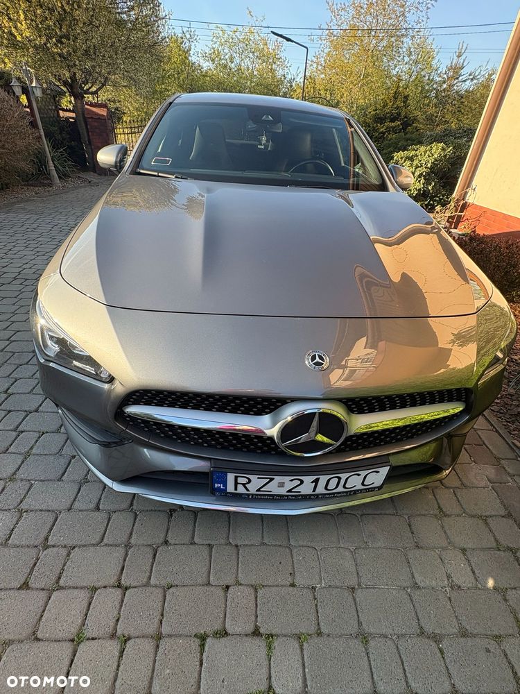 Mercedes-Benz CLA 220 4-Matic 7G-DCT - 2