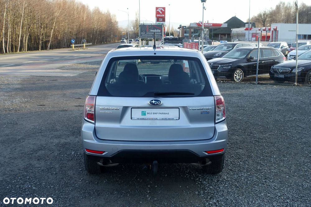 Subaru Forester 2.0D Trend - 6