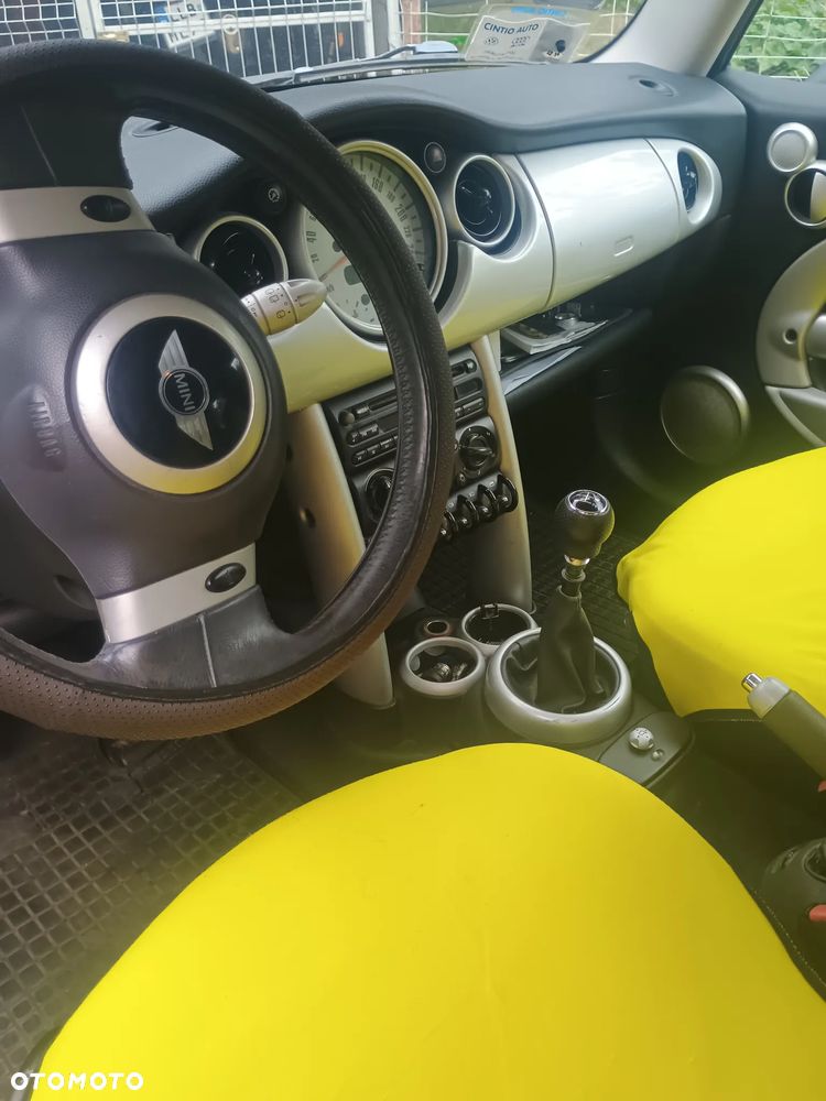 MINI Cooper Standard - 5