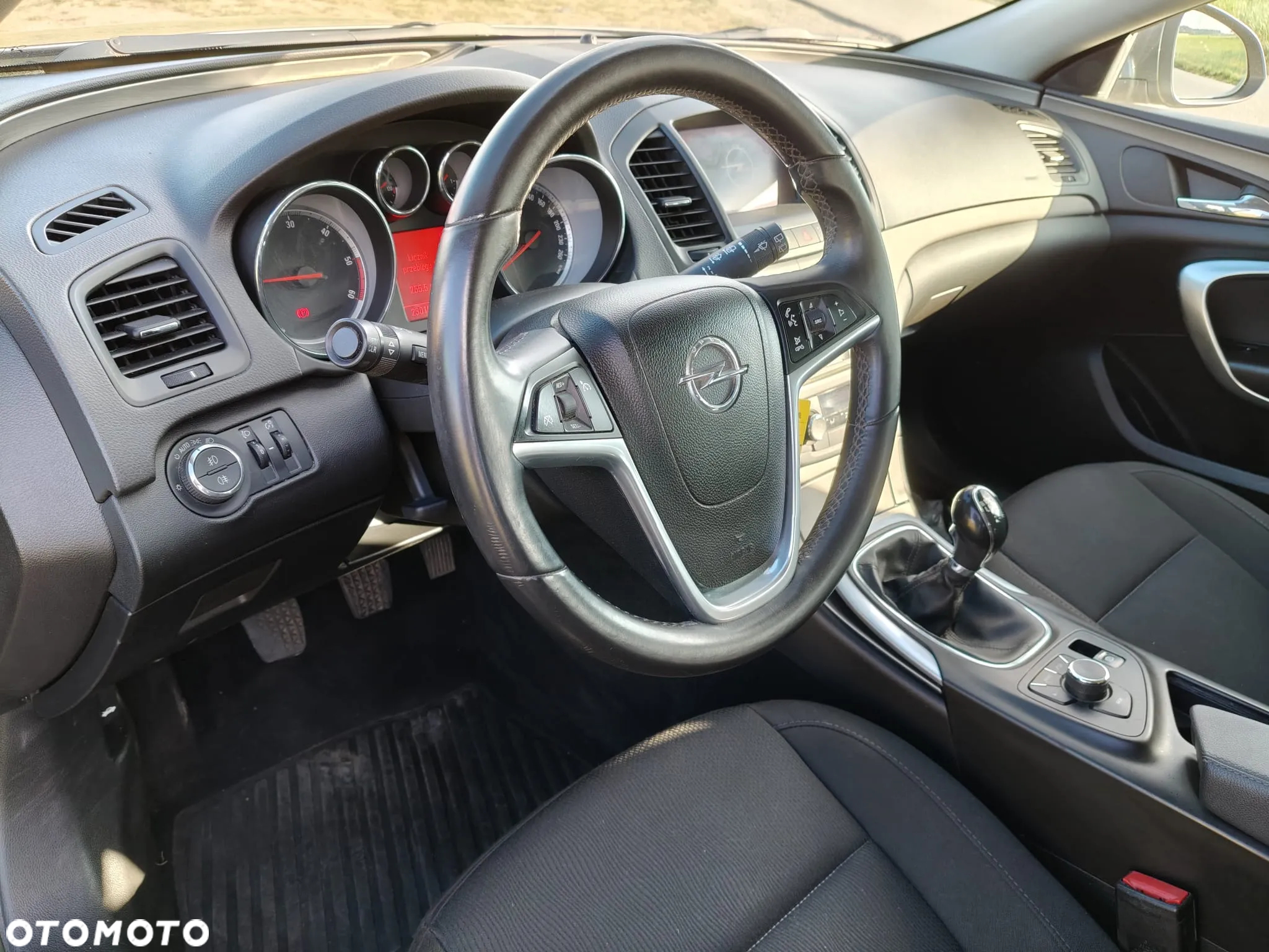 Opel Insignia 2.0 CDTI Sports Tourer Design Edition - 7