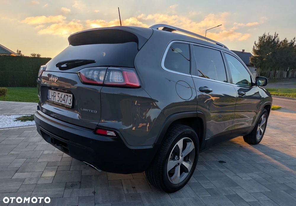 Jeep Cherokee - 13