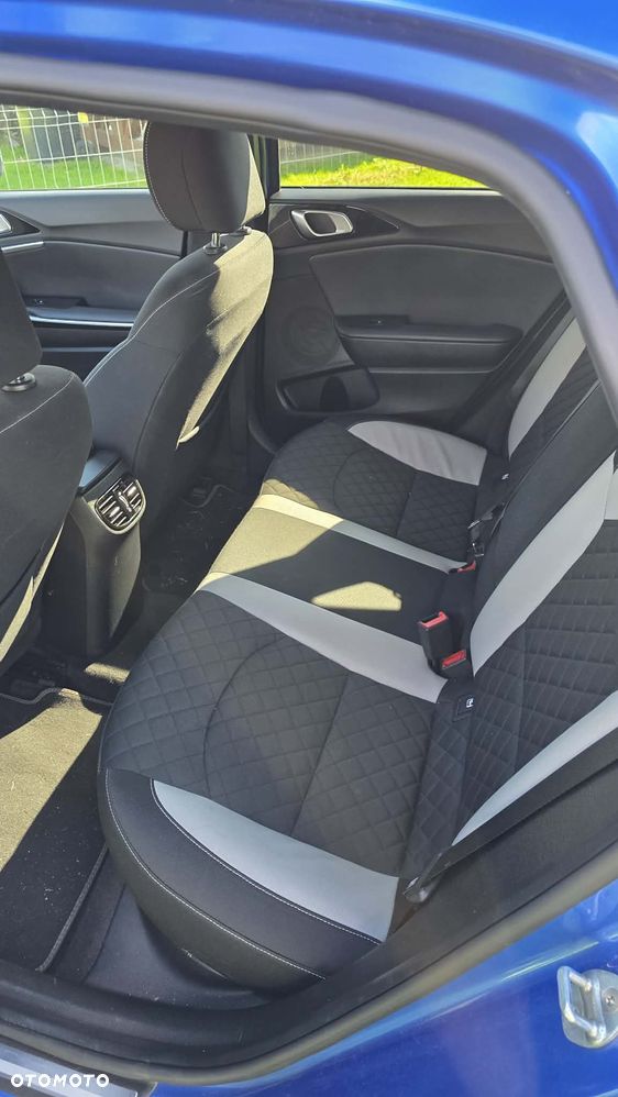 Kia Ceed - 6